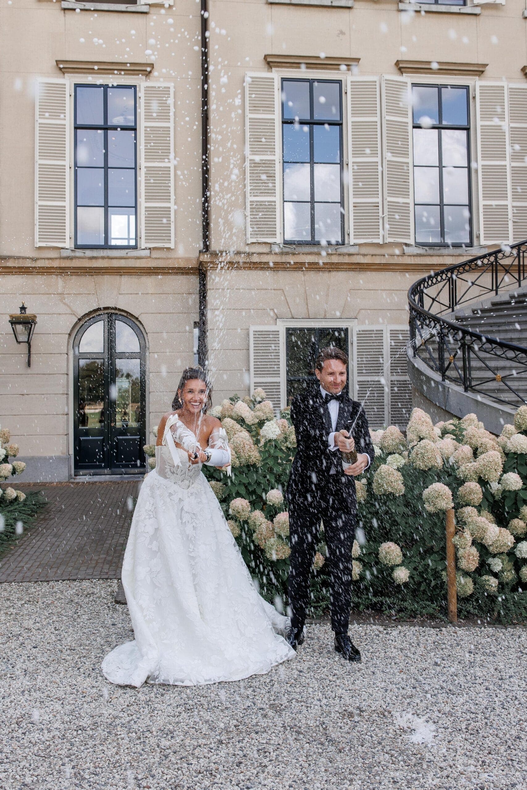 Een landgoedviering tussen oude tuinen en stille luxe.