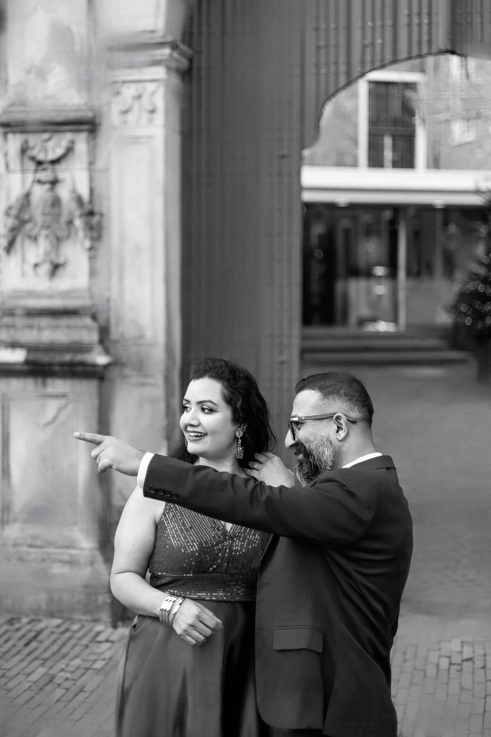Set against the elegant backdrop of Groningen’s historic centre, this December couple session celebrated the beauty of the season.
